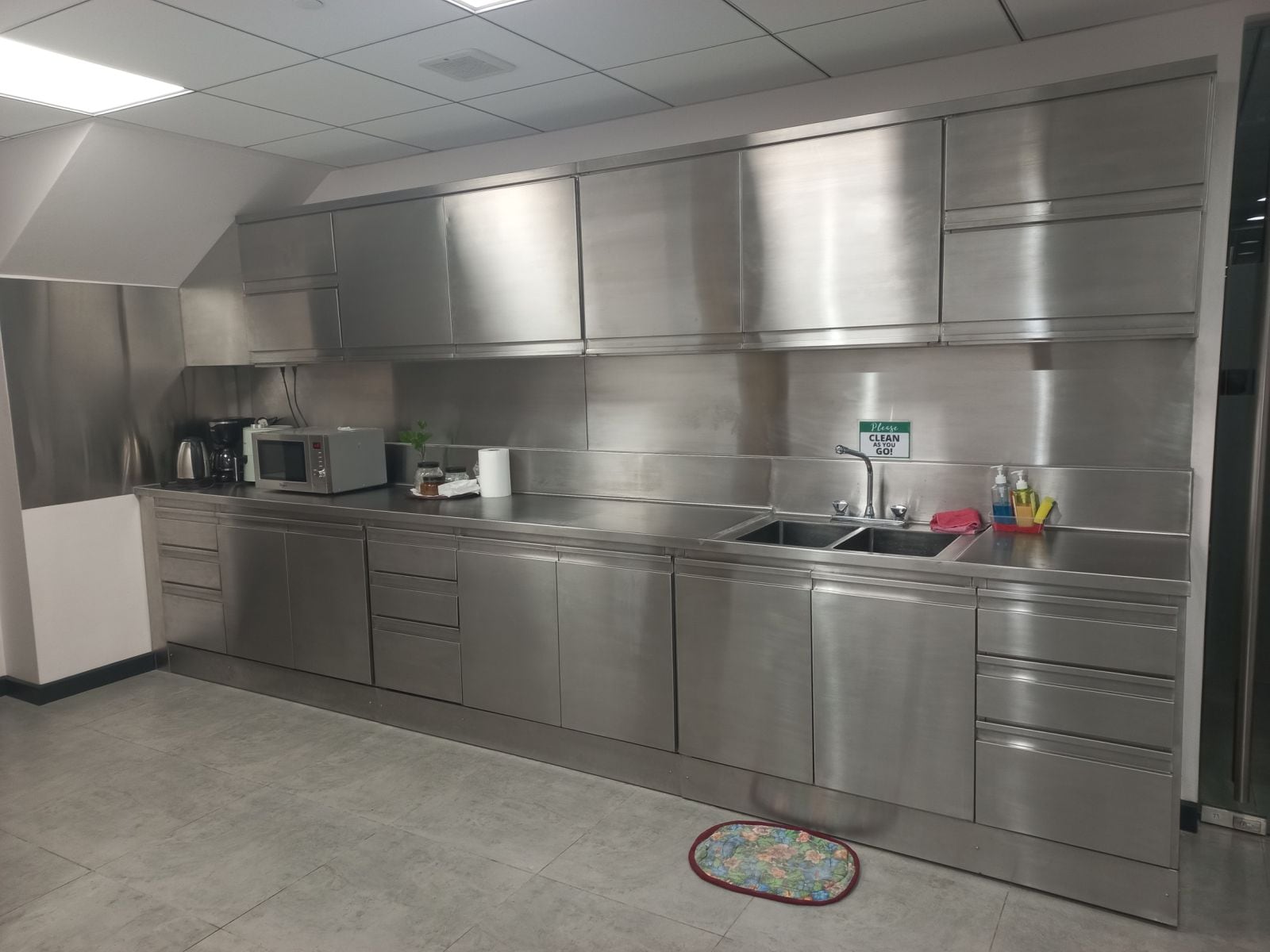 GNPD Power Plant Pantry stainless equipment and foodservice zone